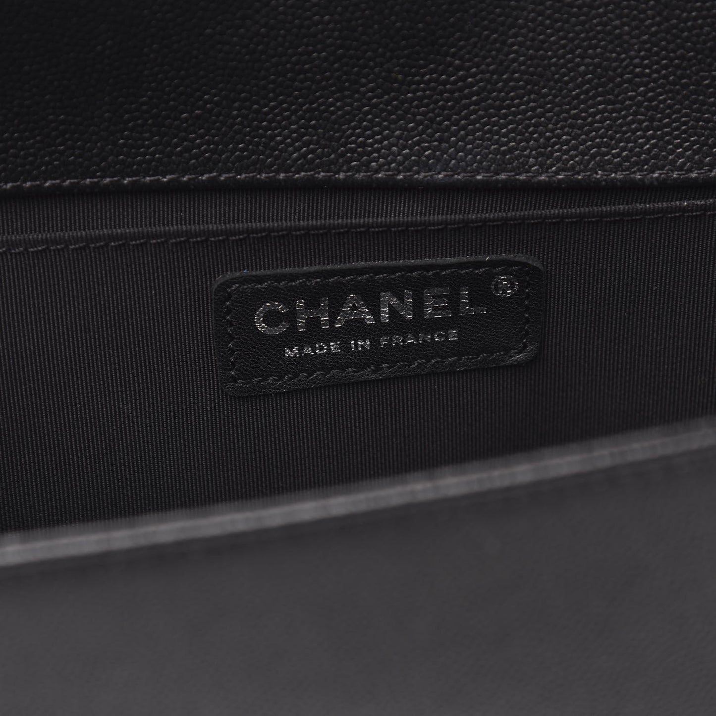 Caviar Quilted Medium Boy Flap So Black