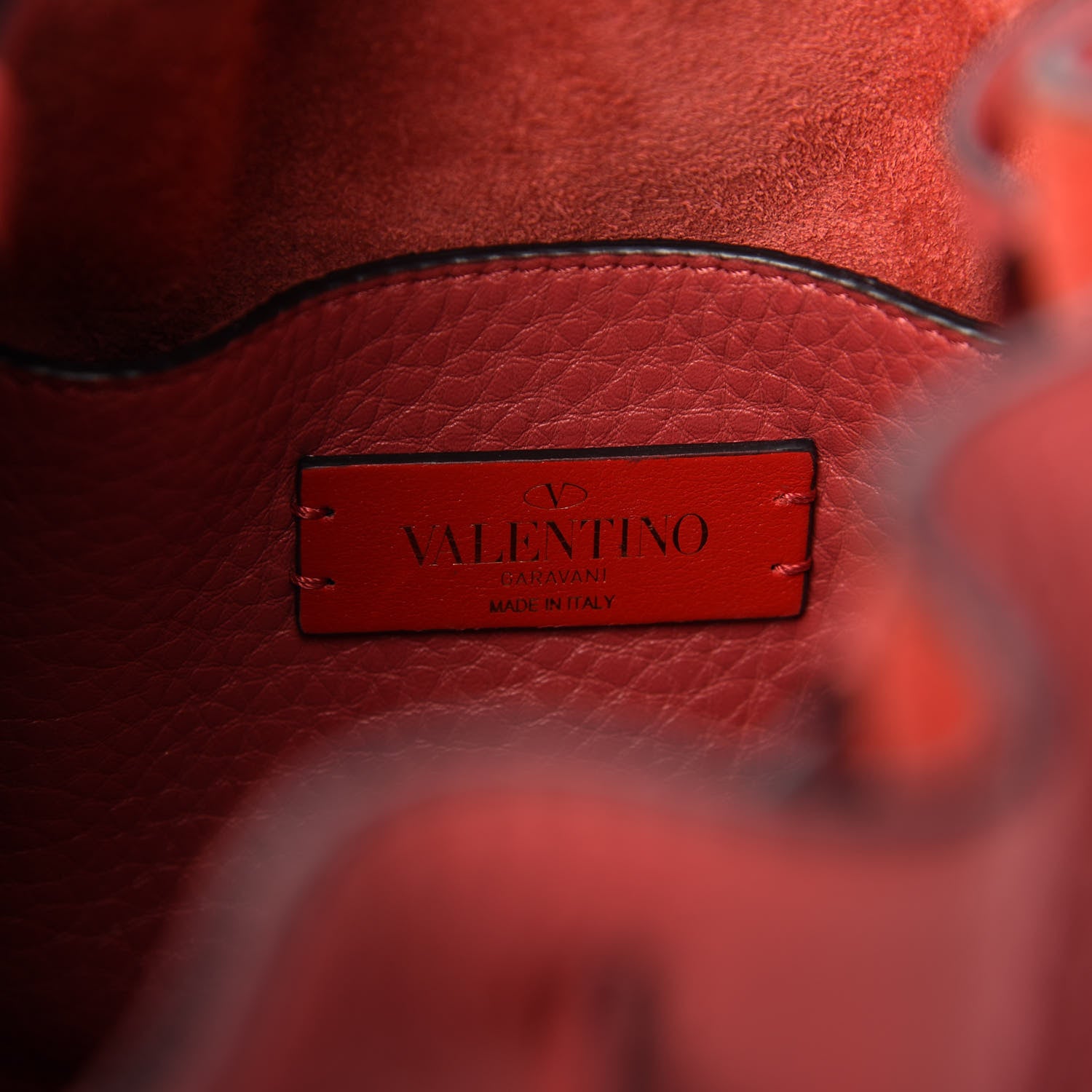 Valentino Garavani Grained Calfskin Rockstud Bucket Bag Red 14 of 16