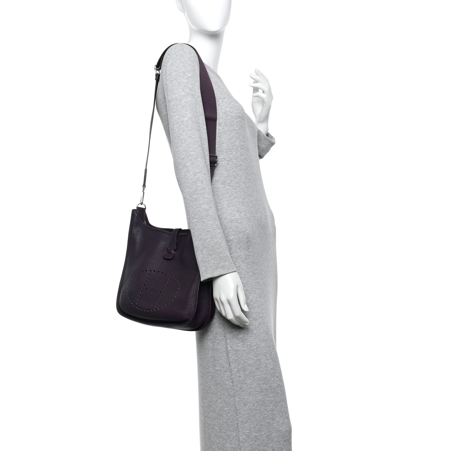 Taurillon Clemence EVELYNE III PM Ultraviolet