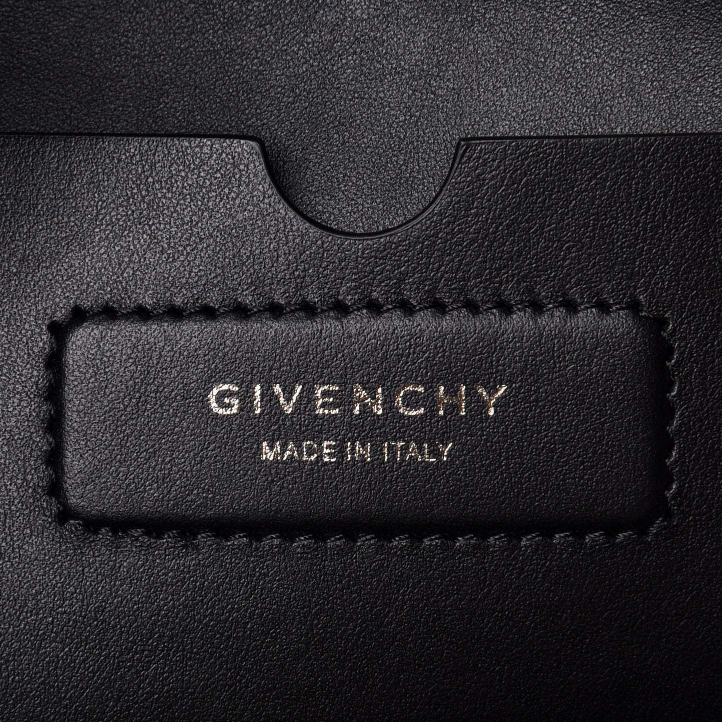 Smooth Calfskin Large Soft Antigona Black