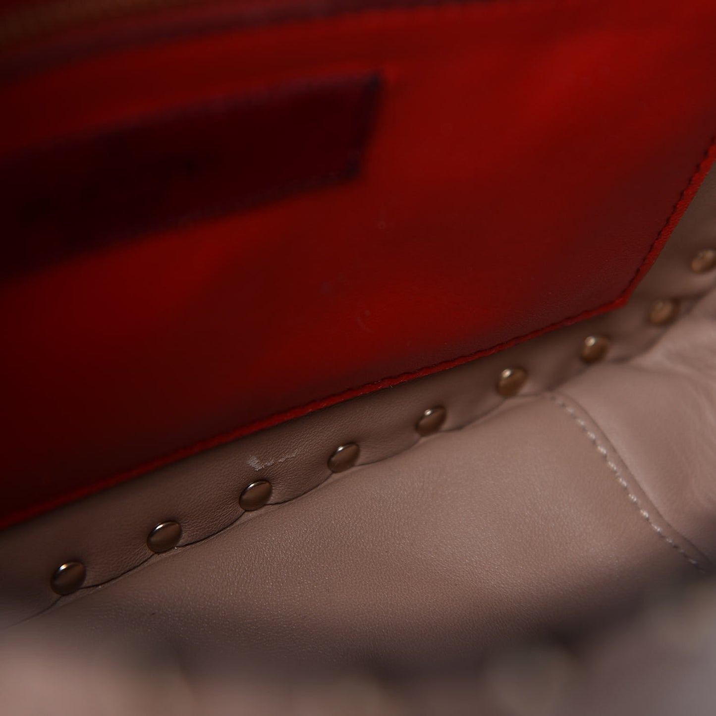 Lambskin Medium Rockstud Spike Shoulder Bag Poudre