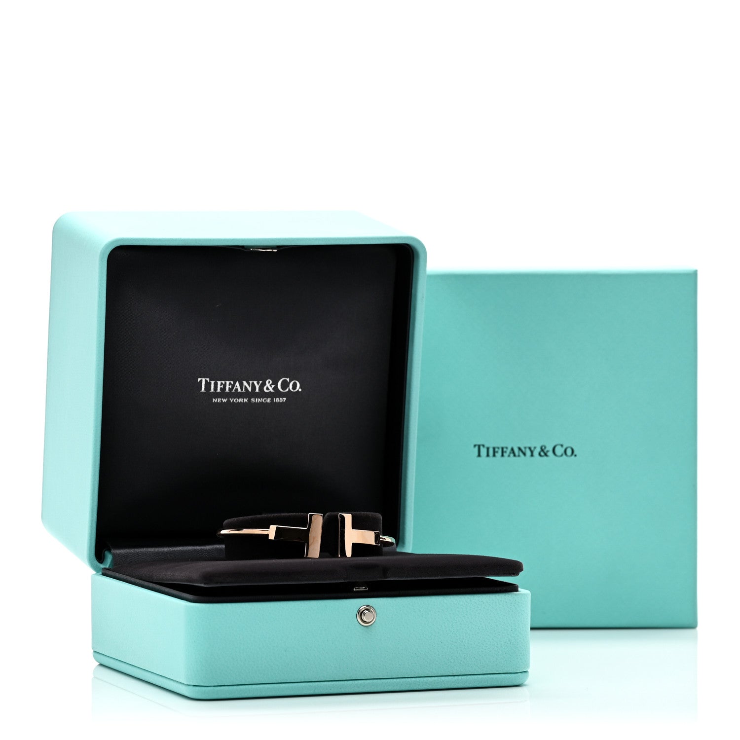 Tiffany 18K Rose Gold T Wide Wire Bracelet 1850061 – FASHIONPHILE