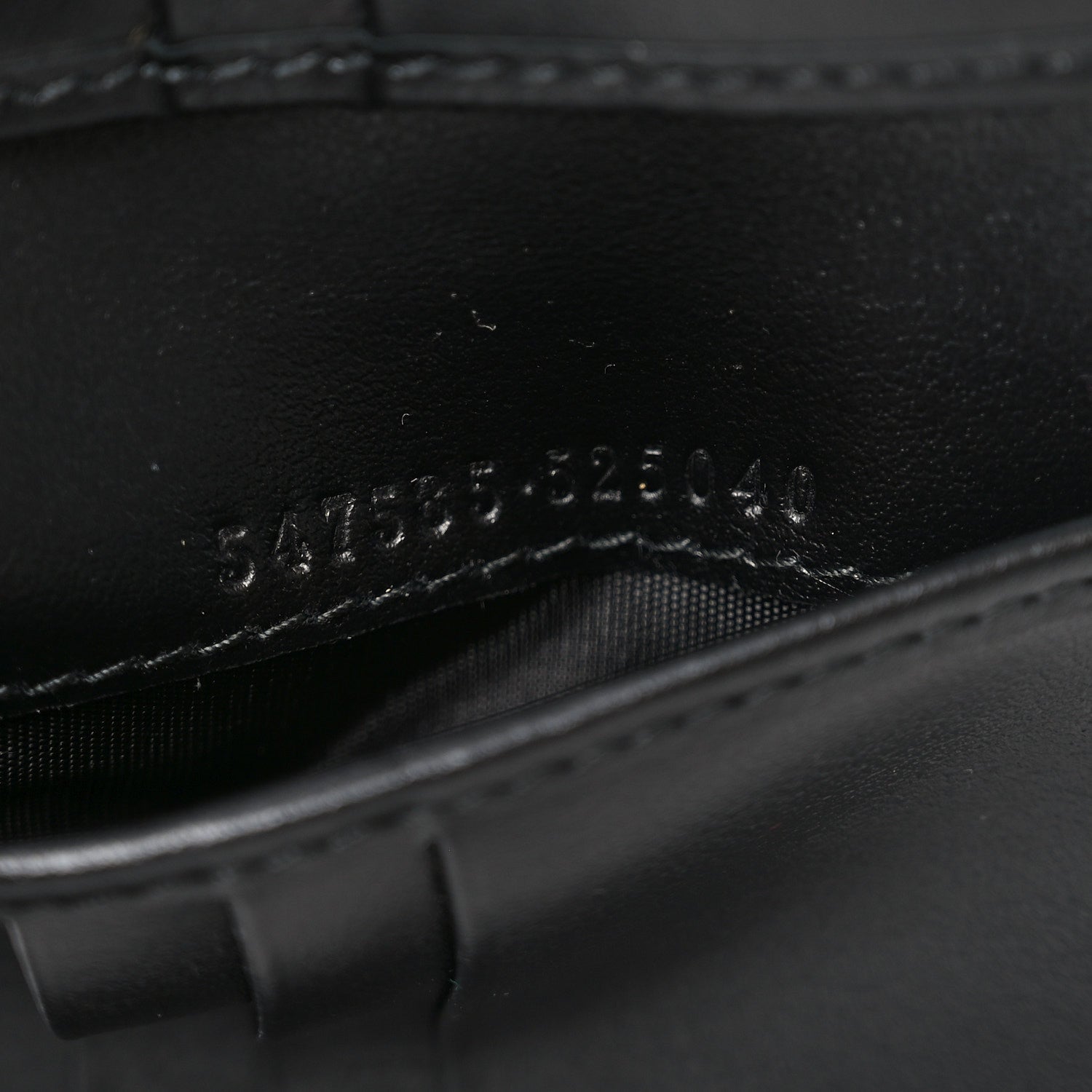 Gucci Plutone Calfskin Logo Bi-Fold Wallet Black 7 of 7