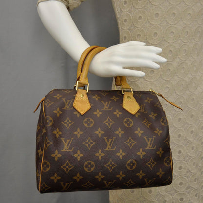 Louis Vuitton Monogram Speedy 25 2 of 8