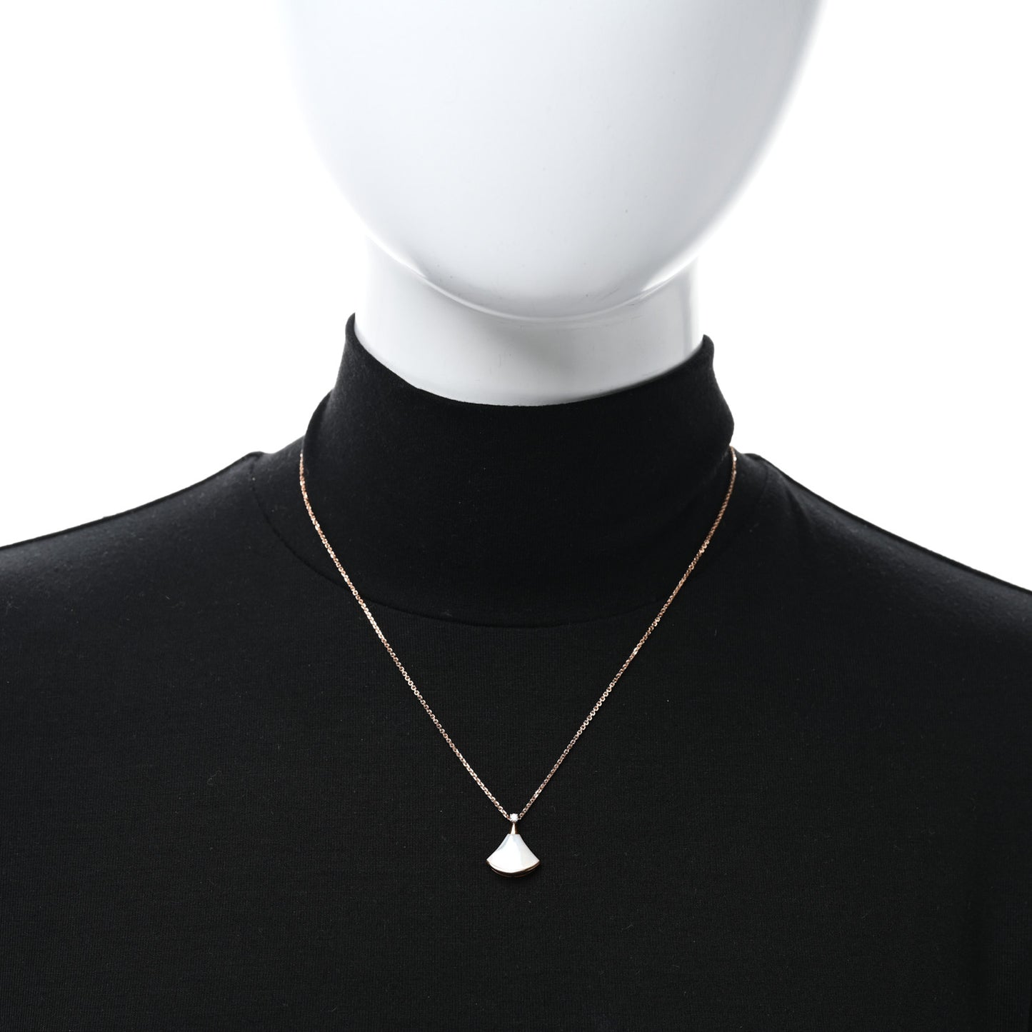 18K Rose Gold Diamond Mother of Pearl Small Divas' Dream Pendant Necklace
