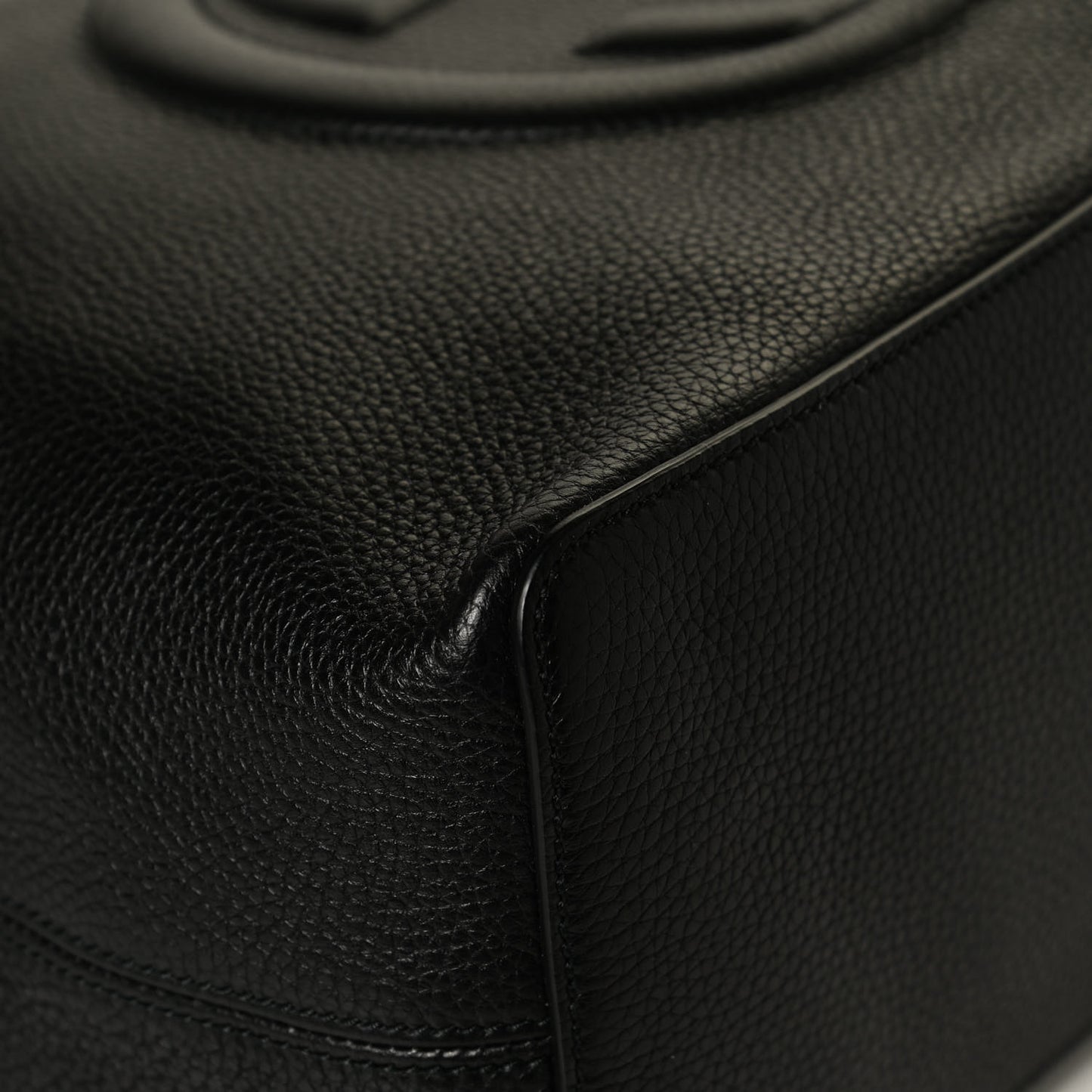 Pebbled Calfskin Large Soho Hobo Black