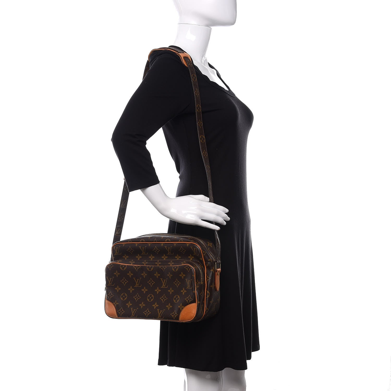 Louis Vuitton Monogram Nil 28 2 of 12