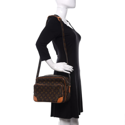 Louis Vuitton Monogram Nil 28 2 of 12