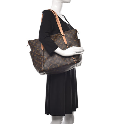 Louis Vuitton Monogram Totally MM 2 of 9