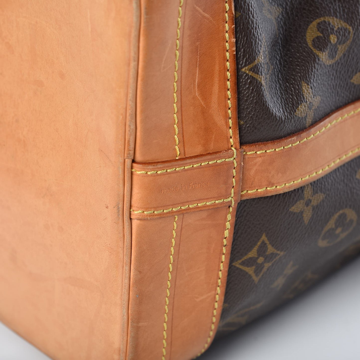 Monogram Noe