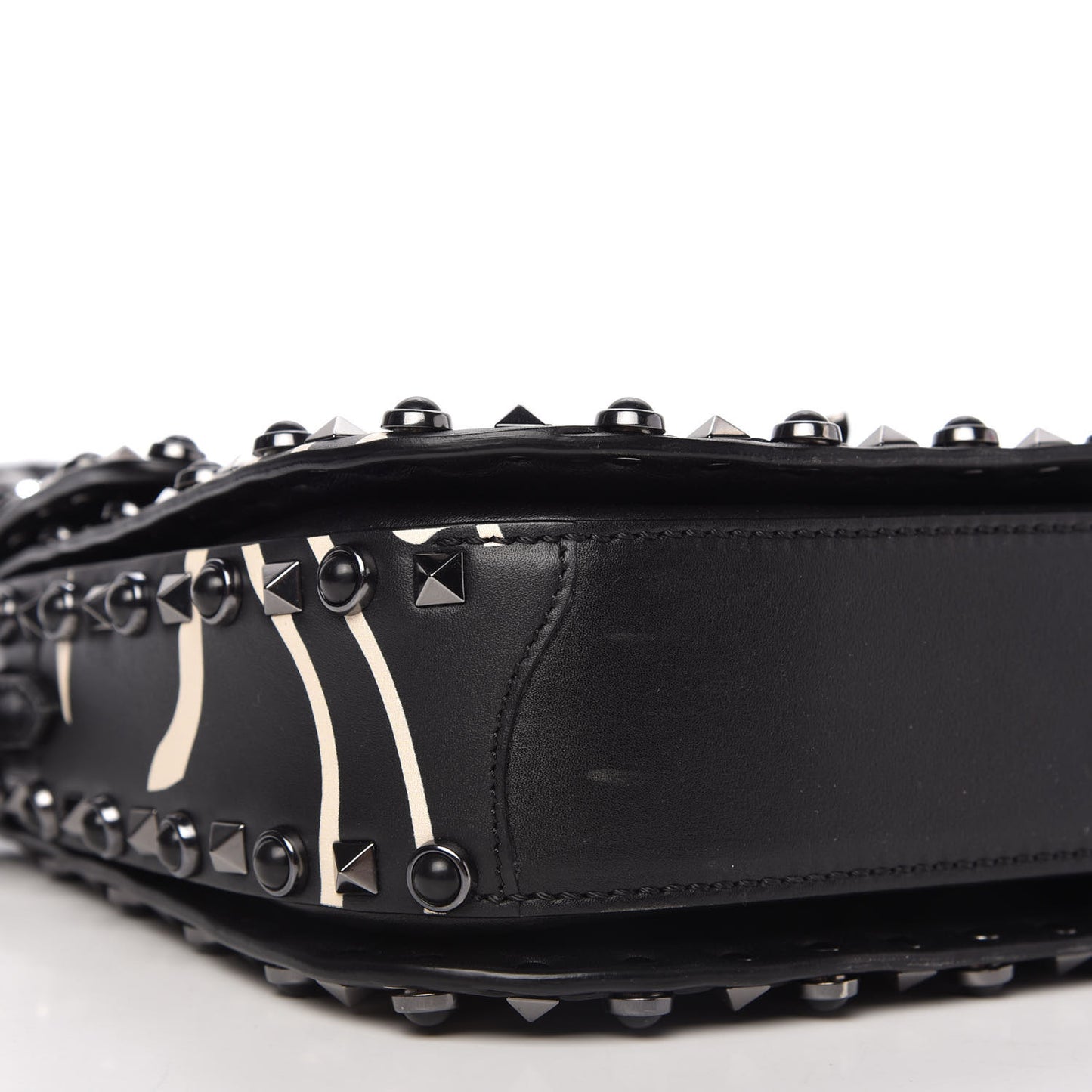 Calfskin Panther Medium Guitar Strap Rockstud Rolling Flap Saddle Bag Black