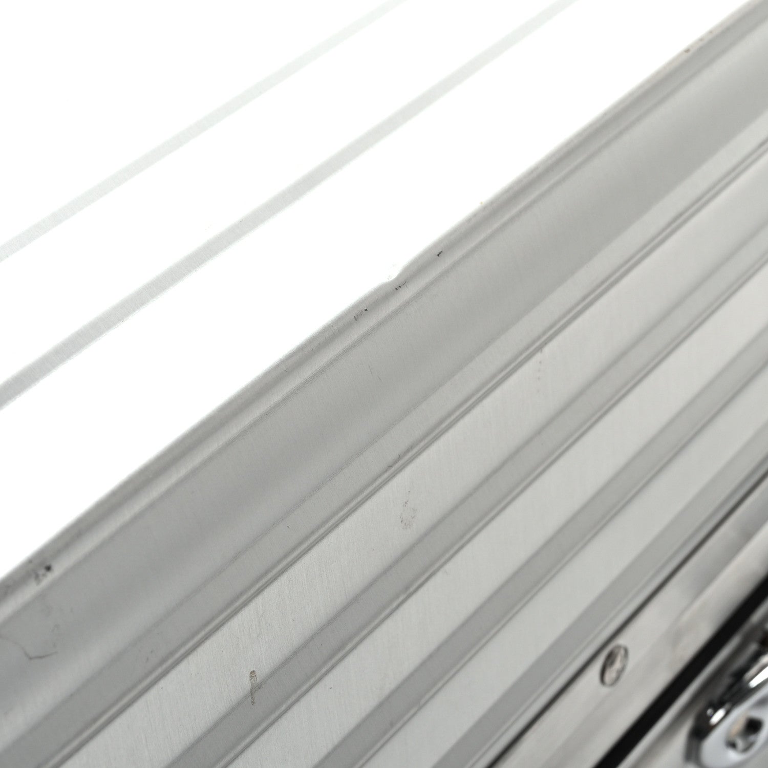 Rimowa Aluminum Classic Flight Check-In L Silver 12 of 14