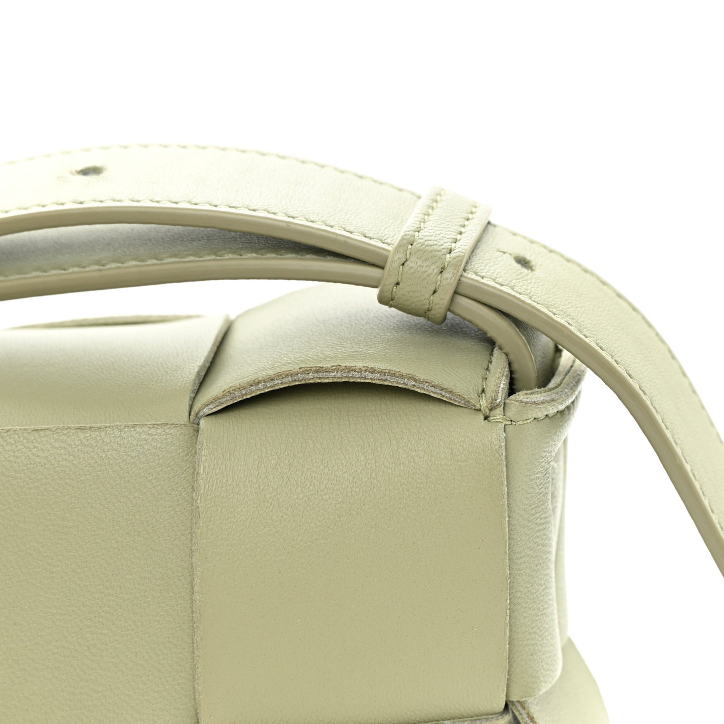 Lambskin Maxi Intreccio Cassette Crossbody Bag Travertine