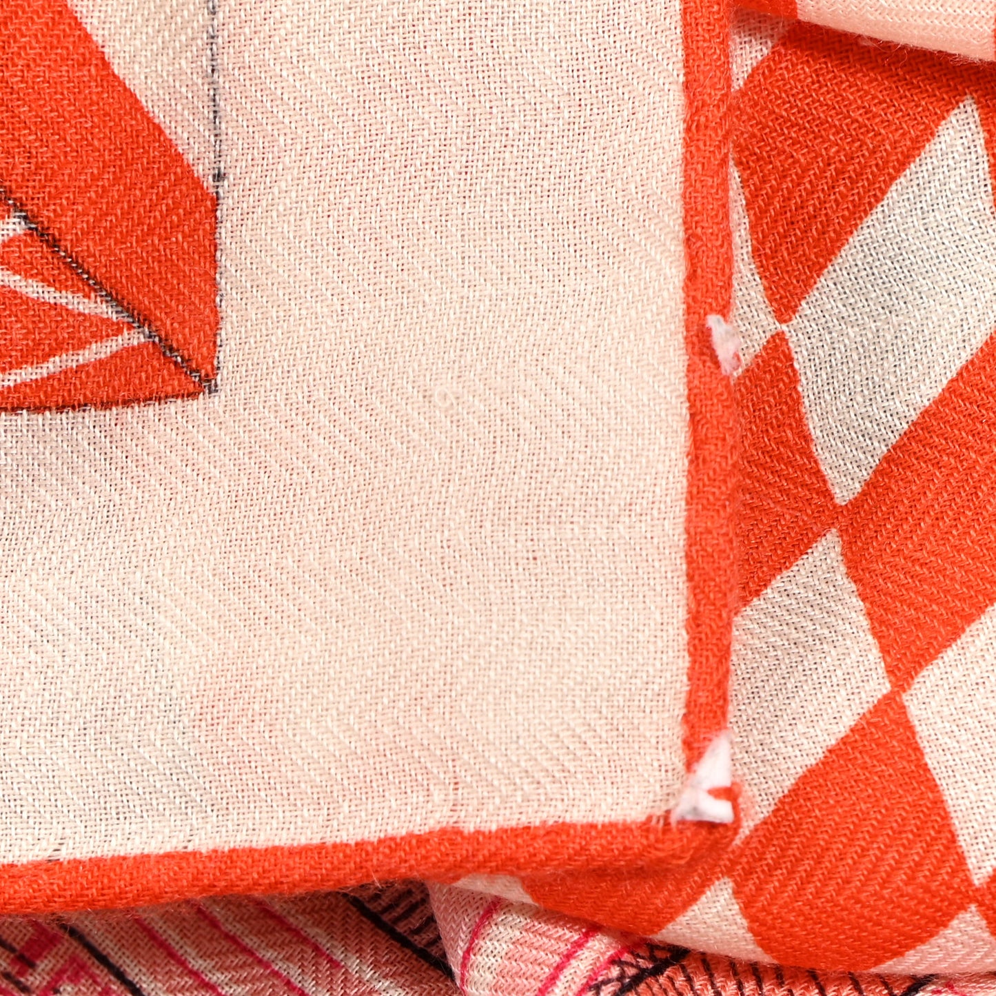 Cashmere Silk Grand Theatre Nouveau Shawl 140 Vieux Rose Corail Vermillon