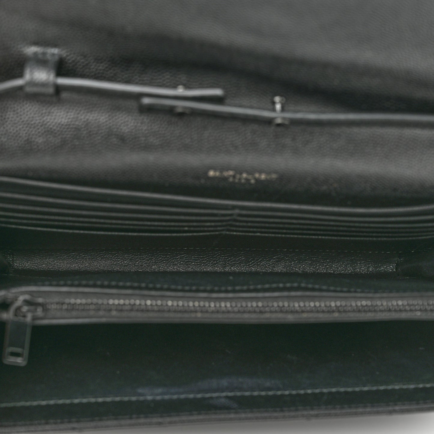 Grain De Poudre Matelasse Chevron Monogram Monochrome Chain Wallet Black