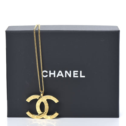 Chanel Metal CC Paris Button Necklace Gold 6 of 6
