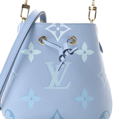 Louis Vuitton Empreinte Monogram Giant By The Pool Neonoe BB Summer Blue 7 of 11