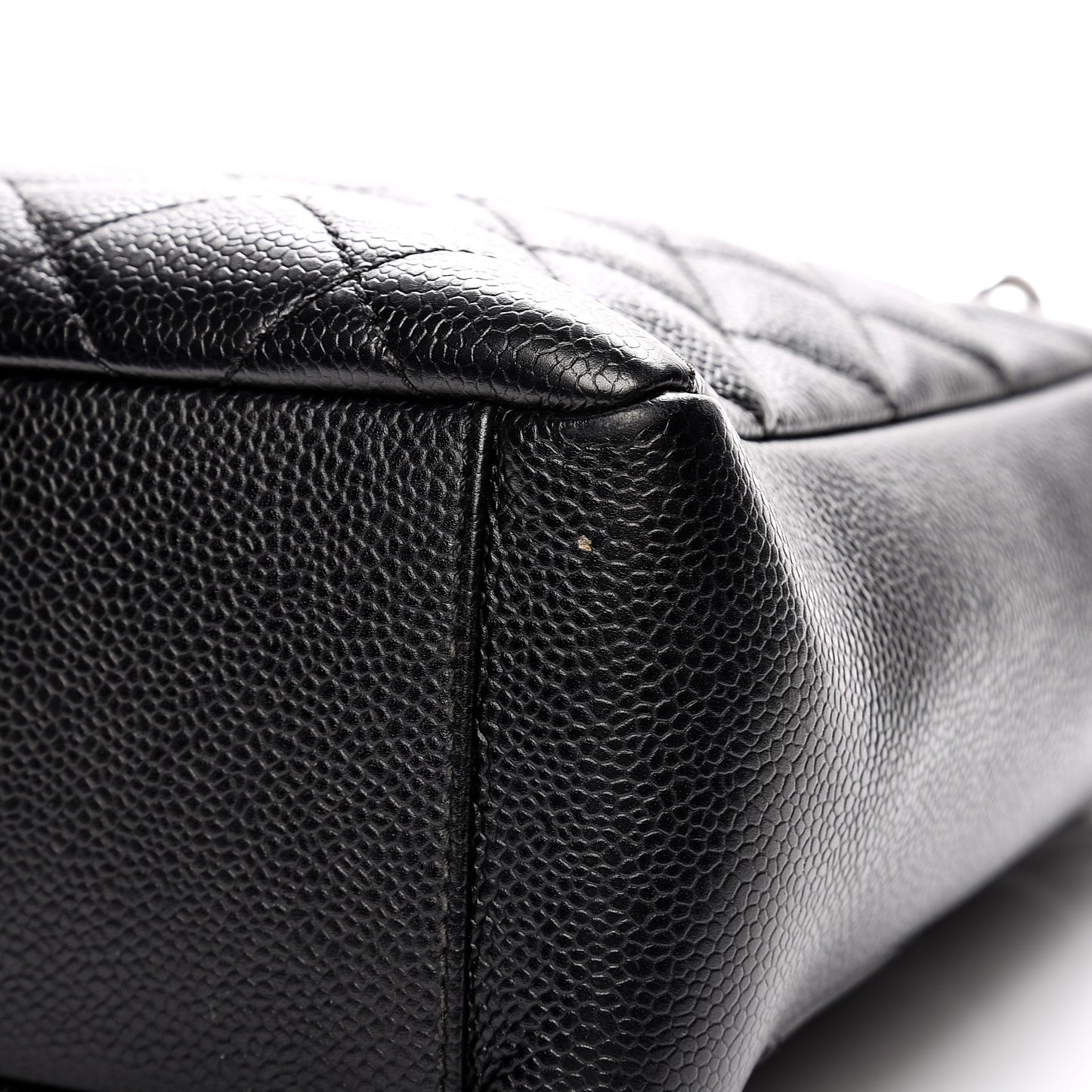 Caviar Quilted Petit Shopping Tote PST Black