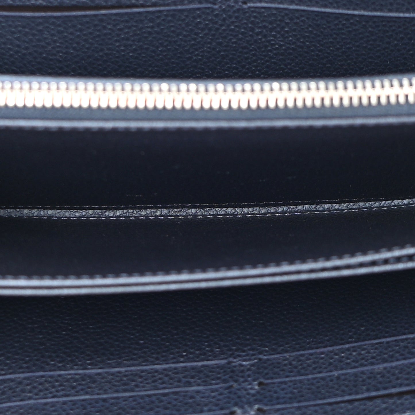LOUIS VUITTON Empreinte Pins Zippy Wallet Marine