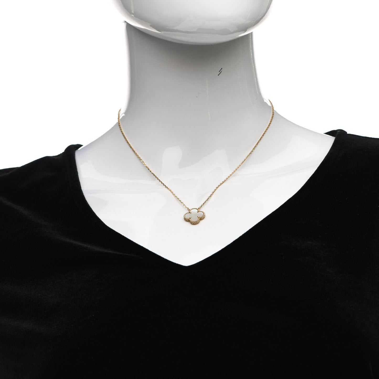 18K Yellow Gold Mother of Pearl Vintage Alhambra Pendant Necklace