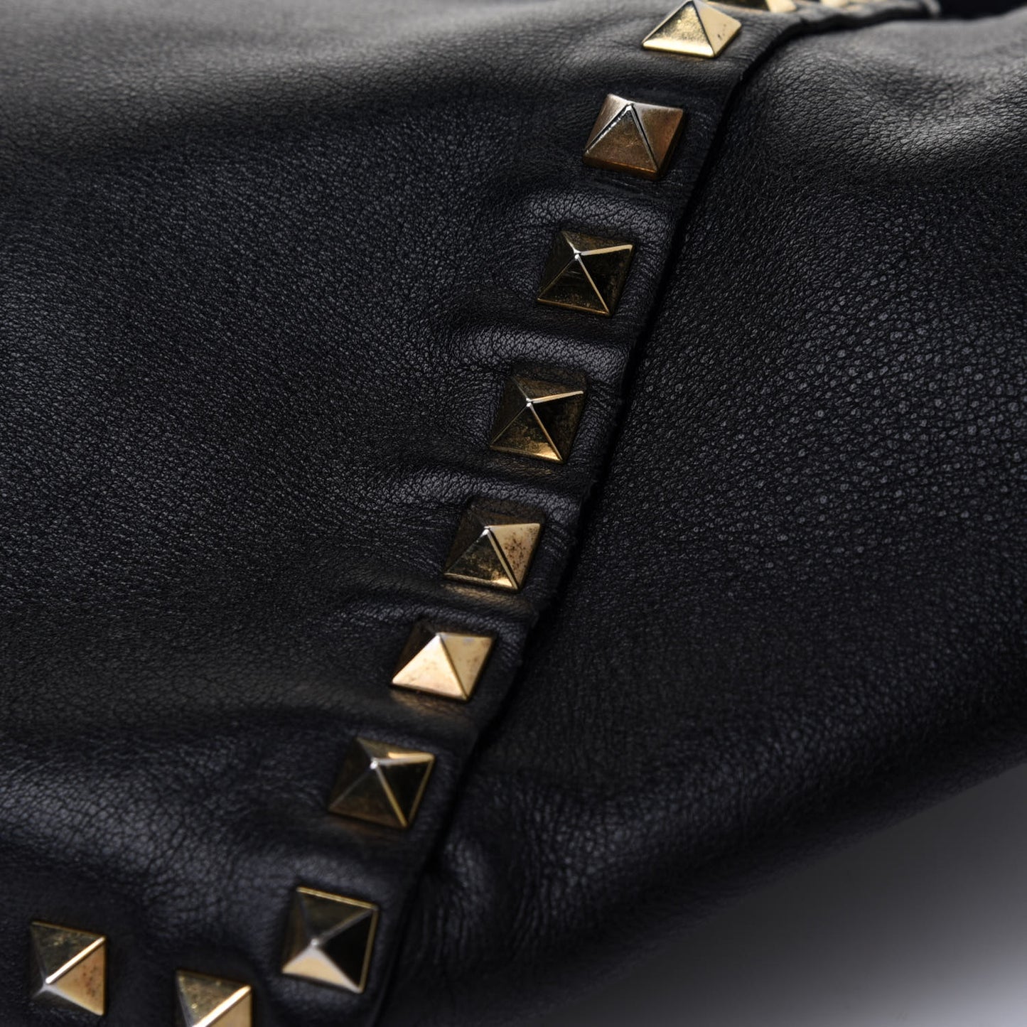 Vitello Small Rockstud Tote Black