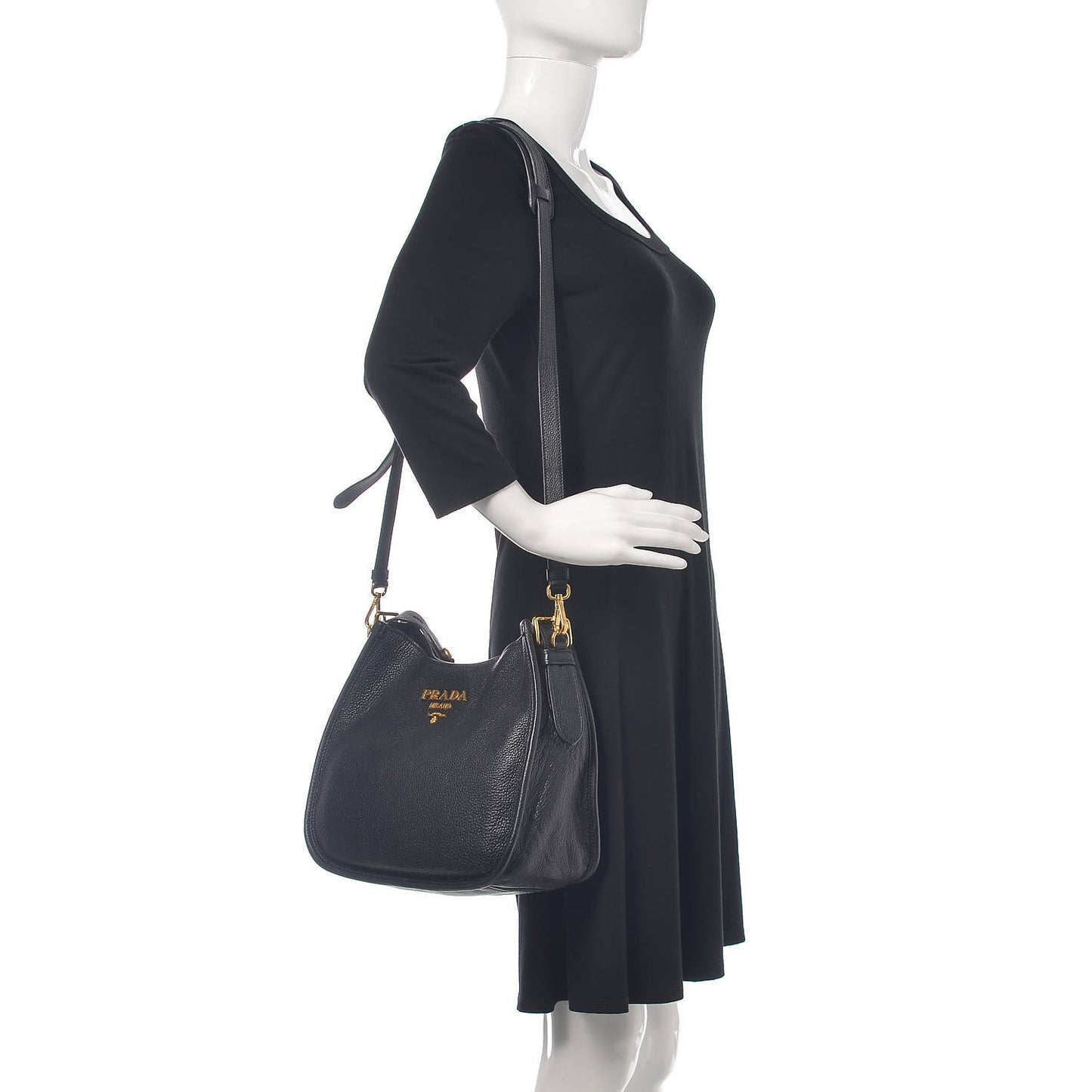 Vitello Daino Hobo Black
