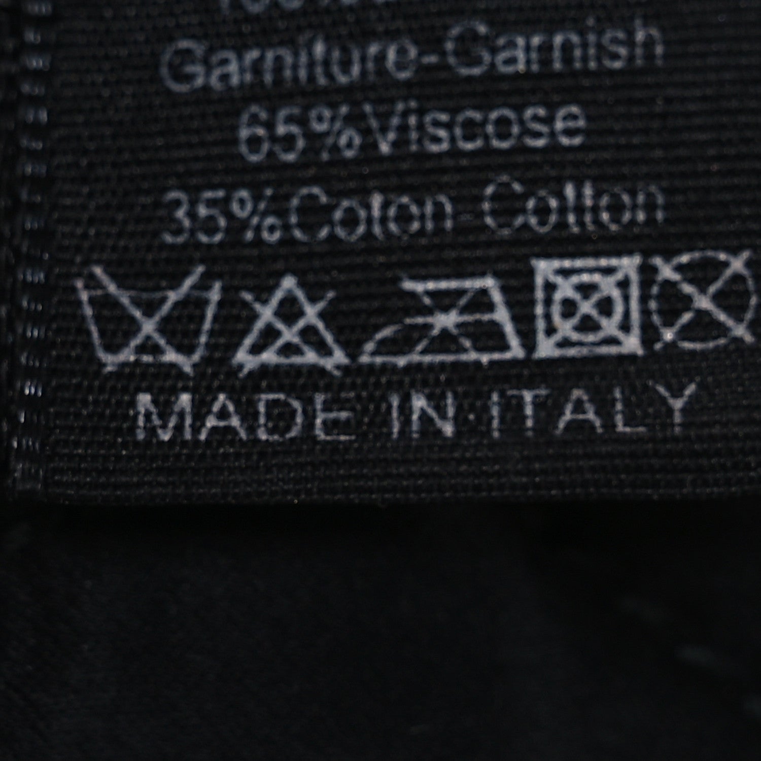 Chanel Silk Eyelid Sleeping Mask Black 6 of 8