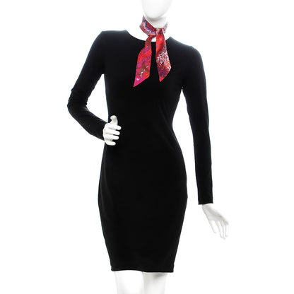 Hermes Silk Dans un Jardin Anglais Twilly Fuchsia Rouge Bleu Roy 2 of 5