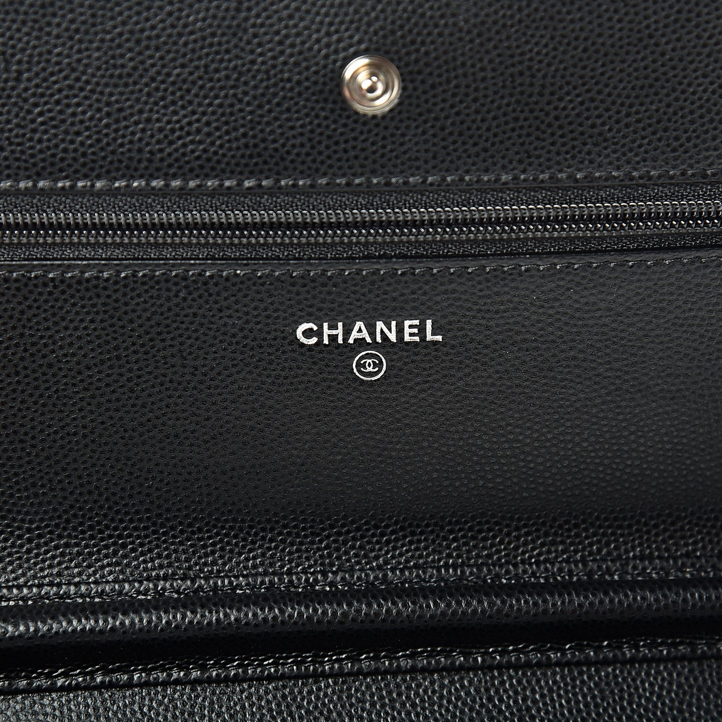 Caviar Chevron Quilted Wallet On Chain WOC Black