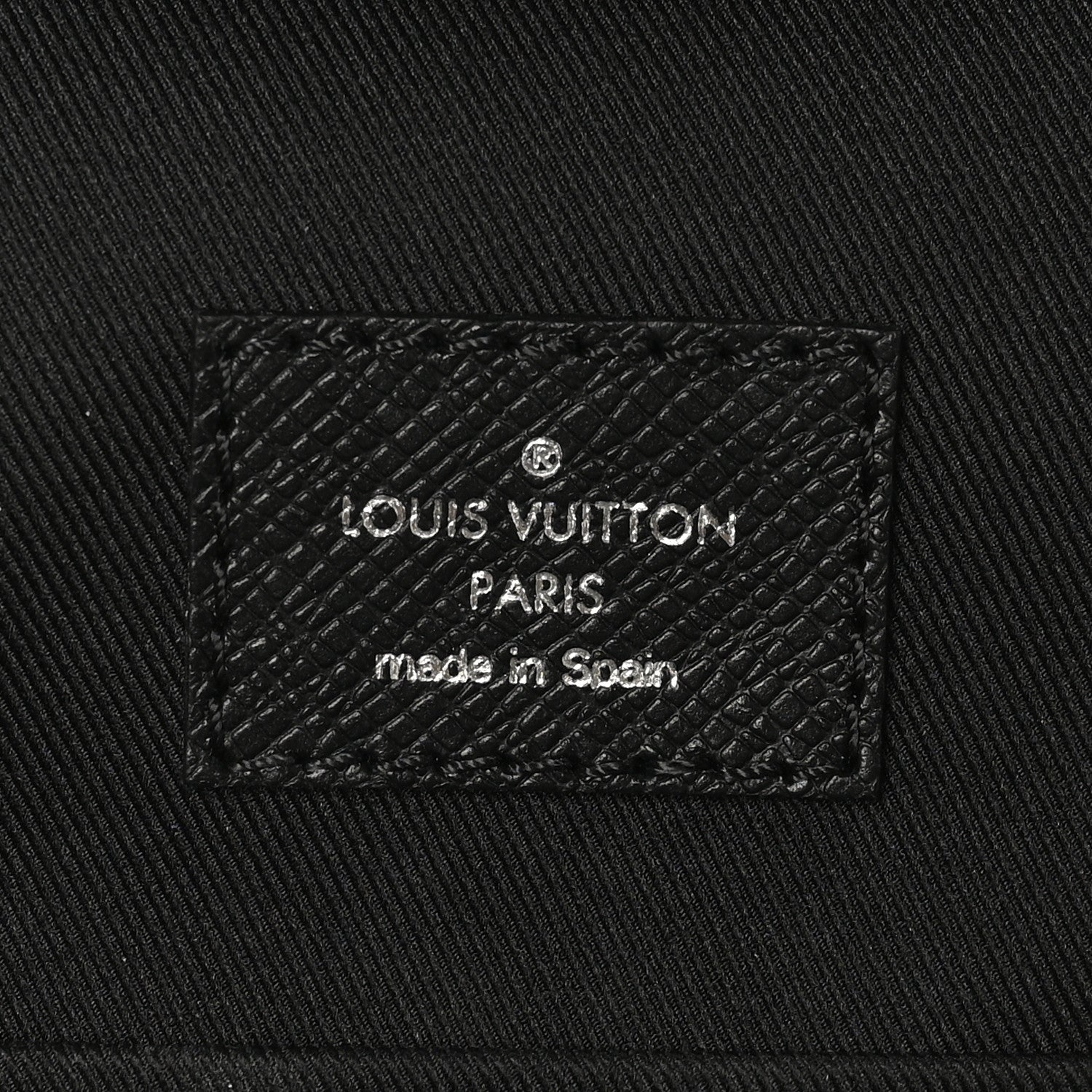 Louis Vuitton Taigarama Outdoor Slingbag Black 6 of 10