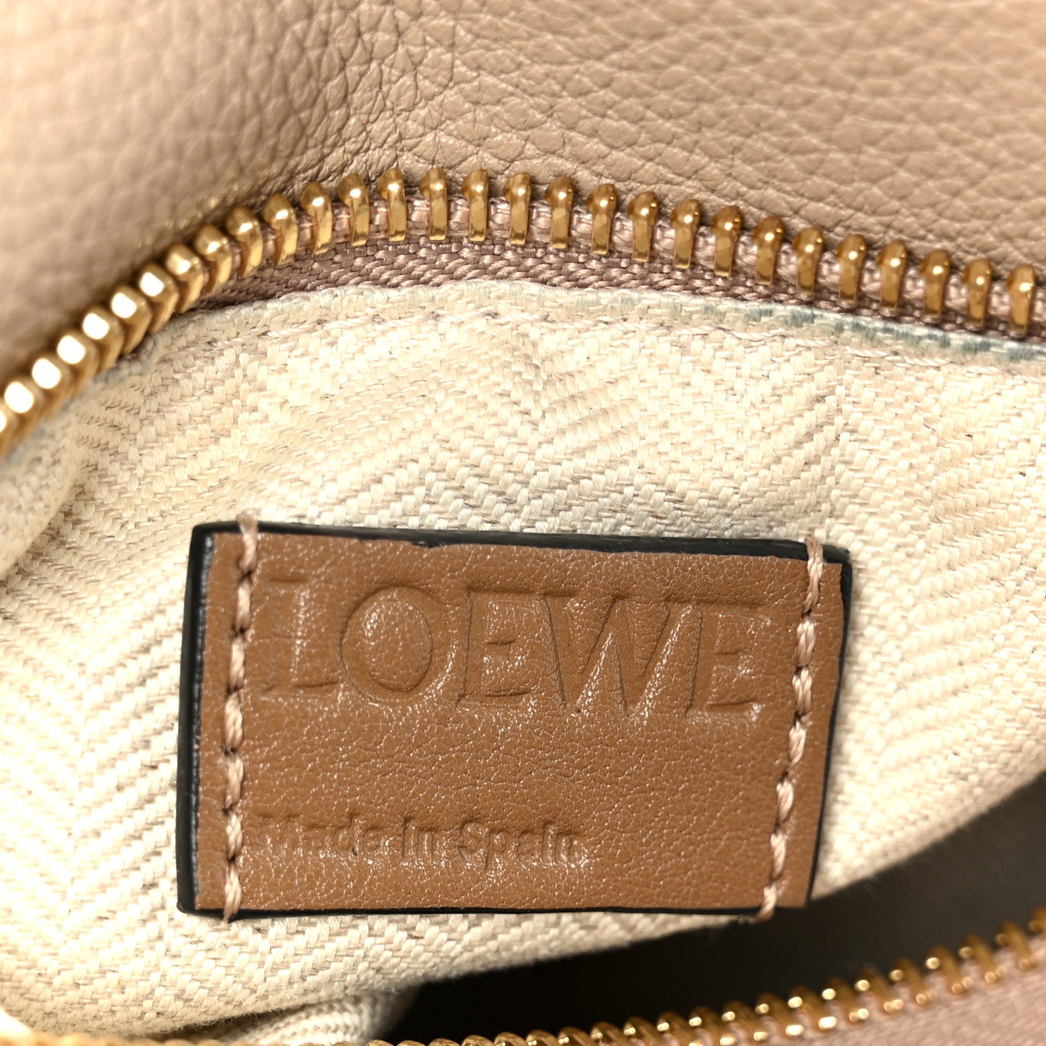 Loewe Calfskin Small Puzzle Bag Sand Mink 6 of 12