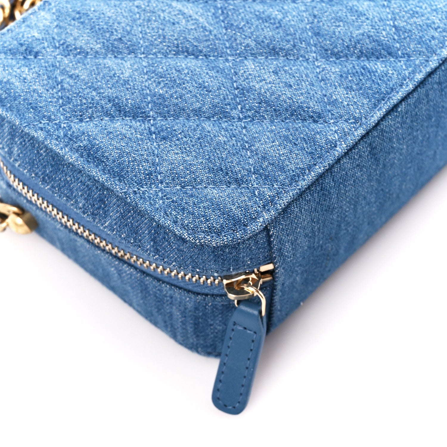 Chanel Denim Quilted CC Pearl Crush Camera Case Blue 9 of 10