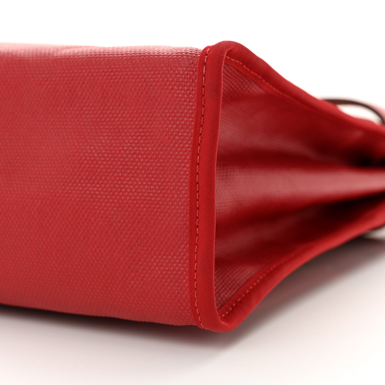 Hermes Toile H Berline Vache Hunter Herbag Zip PM 31 Rouge Piment Ecru Ecru 11 of 12