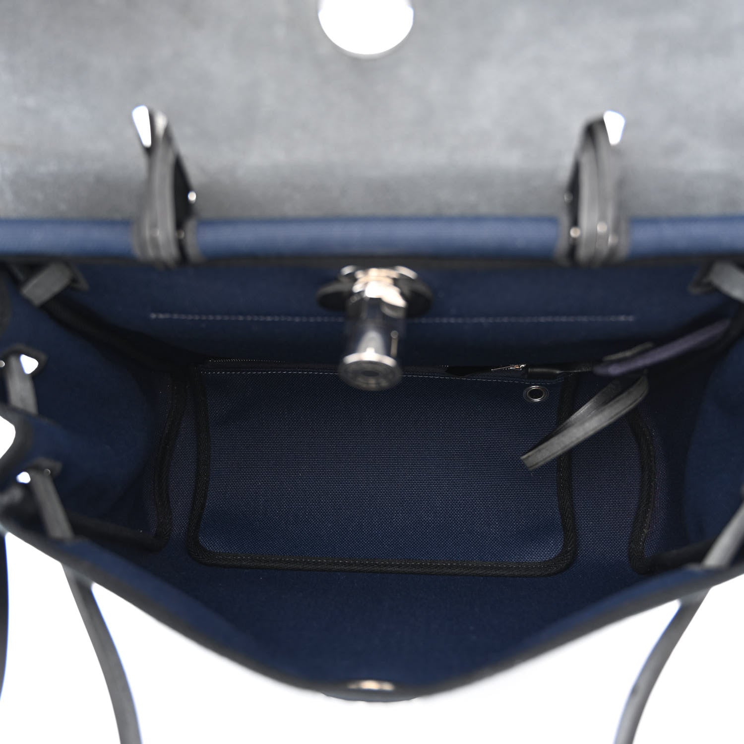 Hermes Military Toile Vache Hunter Herbag Zip Retourne 31 PM Bleu Marine Black 6 of 14