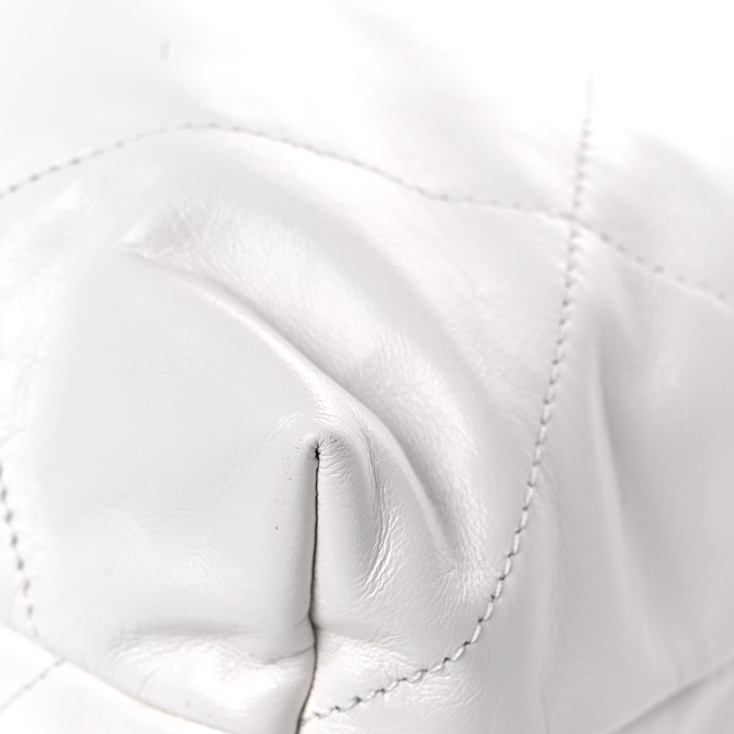 Chanel Shiny Calfskin Quilted Chanel 22 White 11 of 12