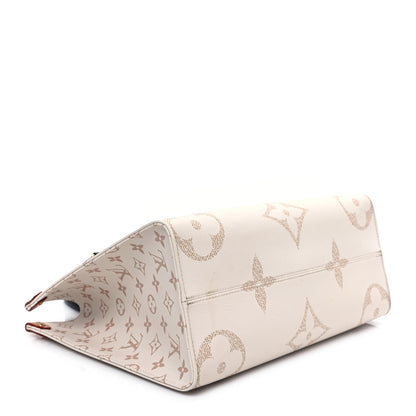 Louis Vuitton Monogram Dune Giant Onthego MM 4 of 12