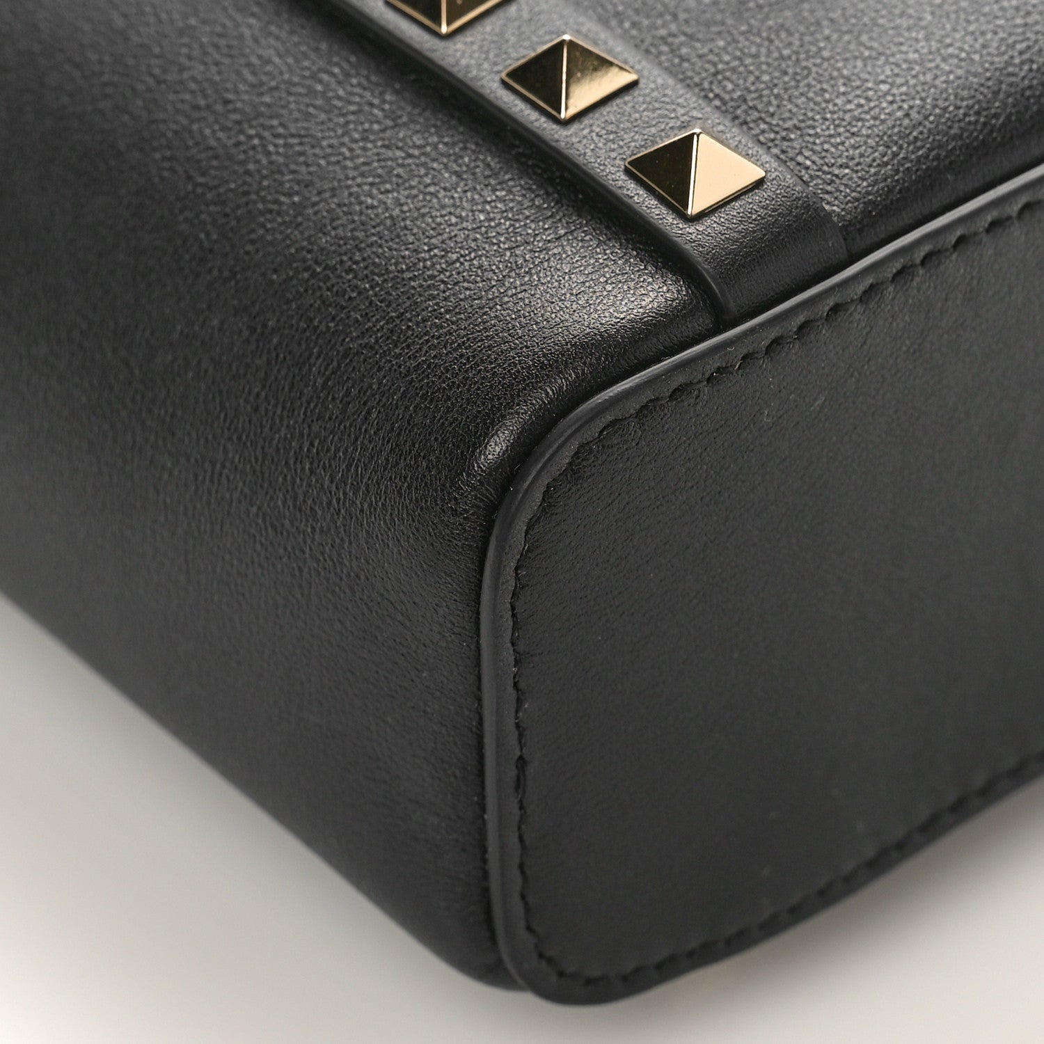 Valentino Garavani Pebbled Calfskin Rockstud North-South Crossbody Bag Black 7 of 8