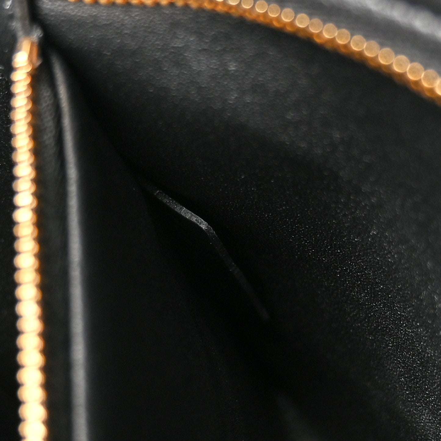 Shiny Calfskin Medium Triomphe Black