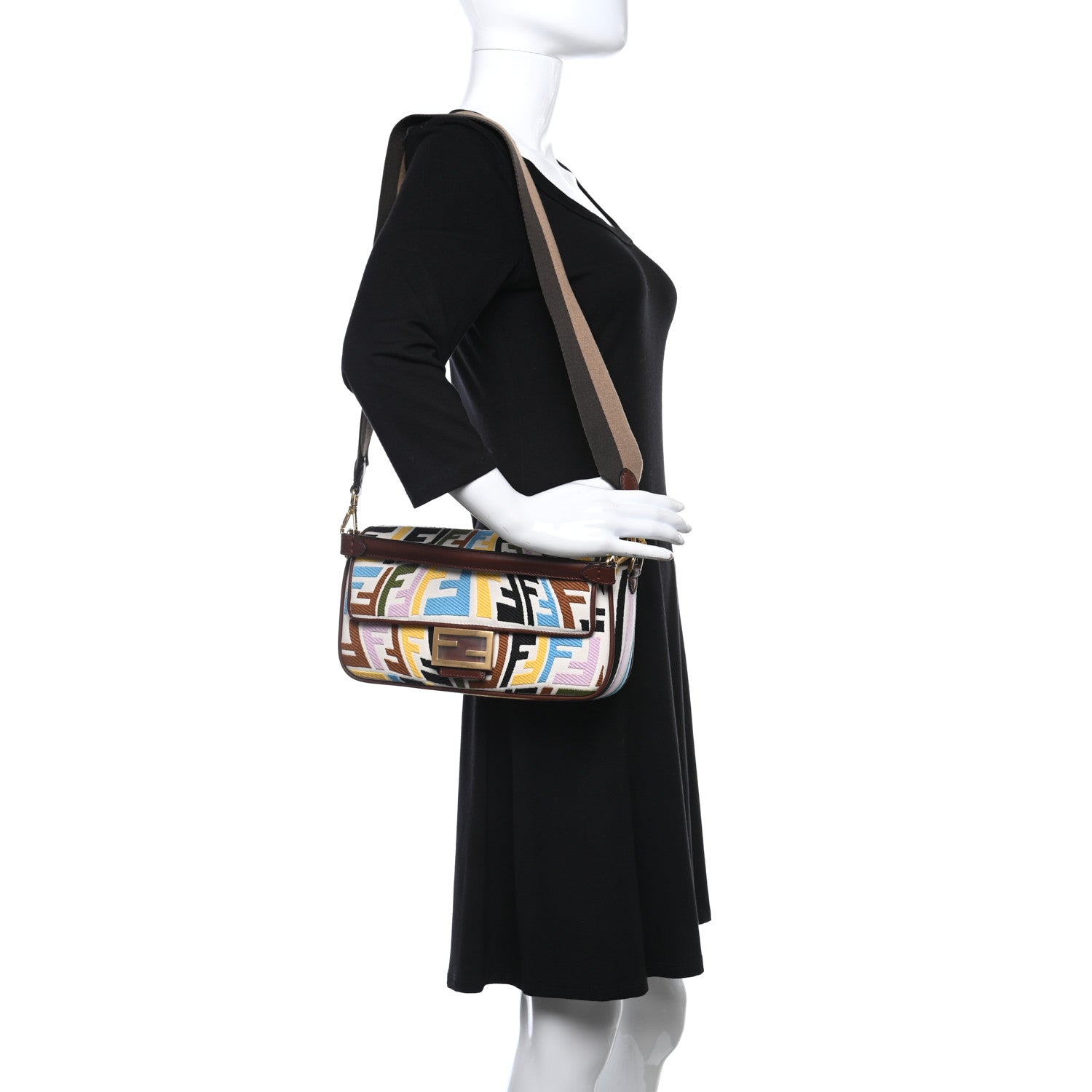 Fendi X SARA COLEMAN Canvas Vitello King Seta FF Fish Eye Embroidered Baguette Grezzo Multicolor Ghianda 2 of 11