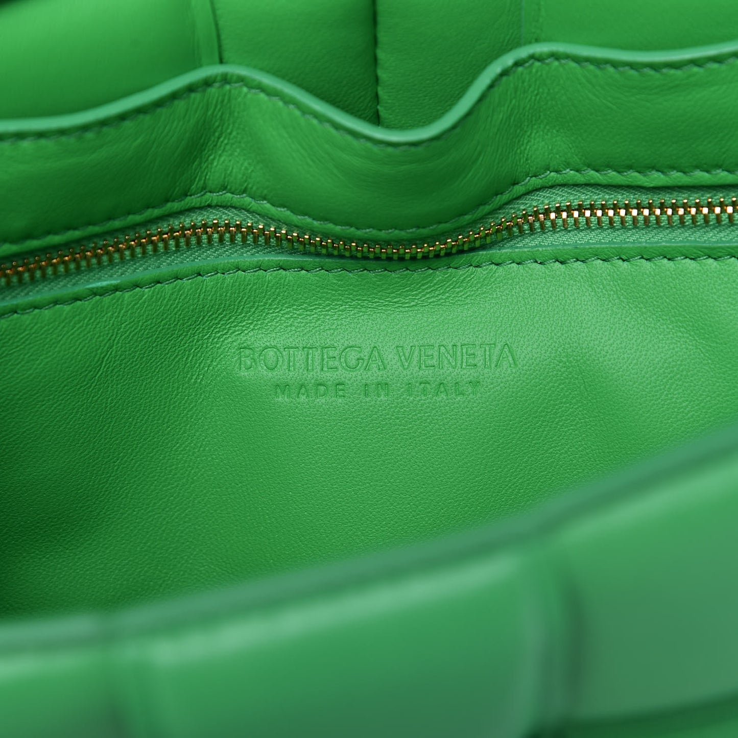 Lambskin Maxi Intreccio Padded Chain Cassette Crossbody Bag Grass