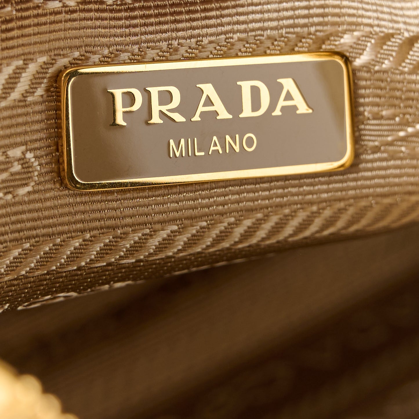 Saffiano Lux Mini Re-Edition Shoulder Bag Platino