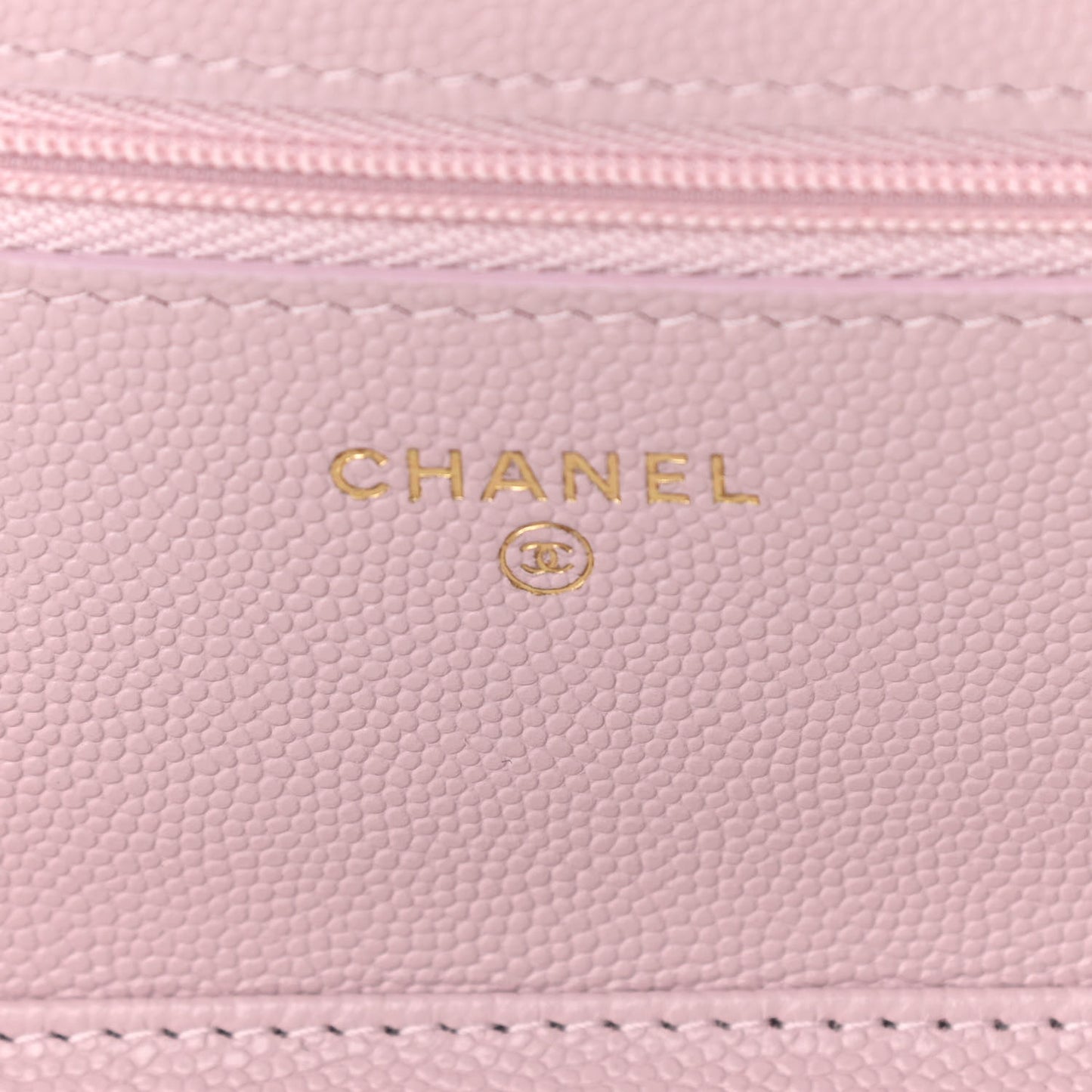 Caviar Quilted Wallet On Chain WOC Light Pink