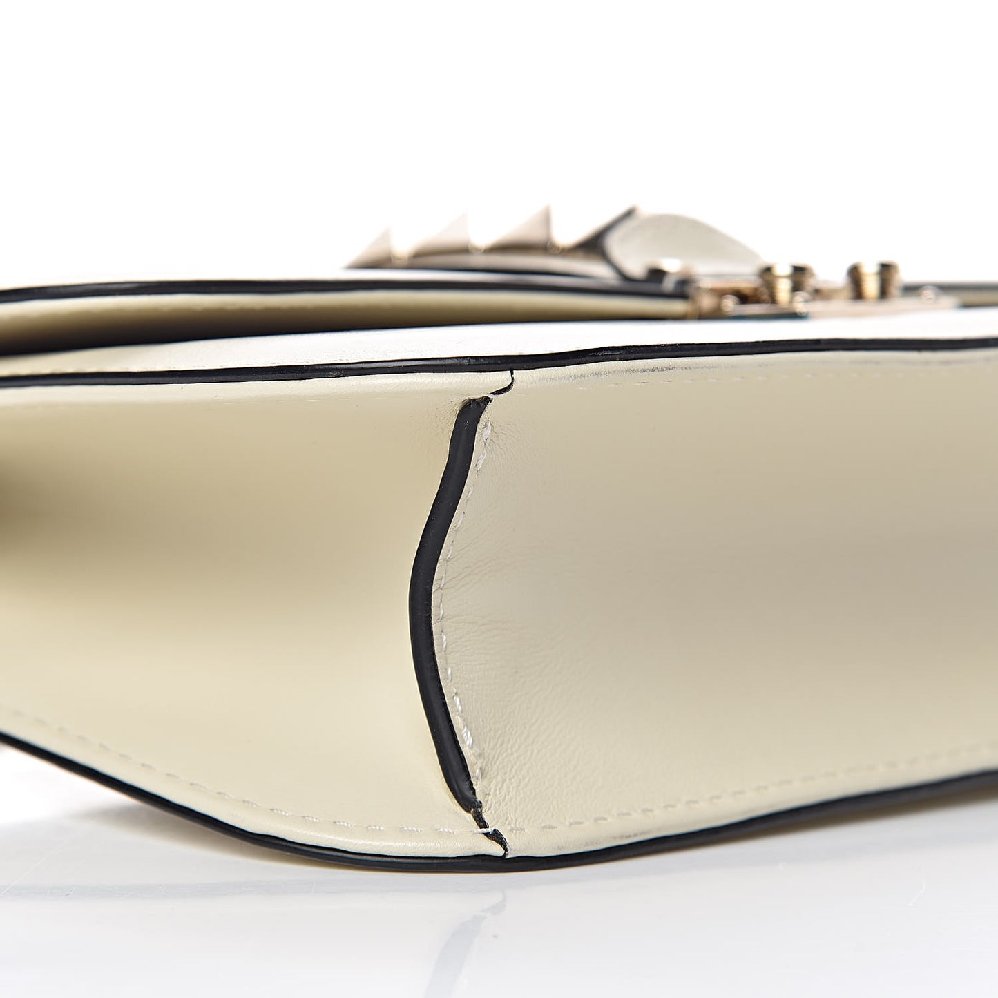 Vitello Medium Glam Lock Rockstud Flap Light Ivory