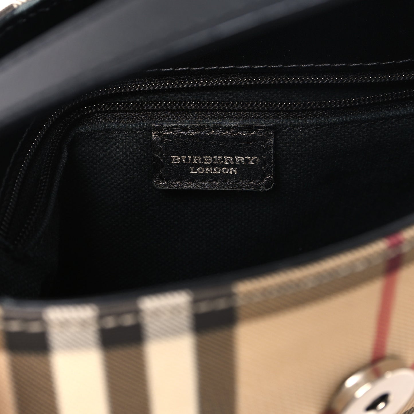 Vintage Check Shoulder Bag Black