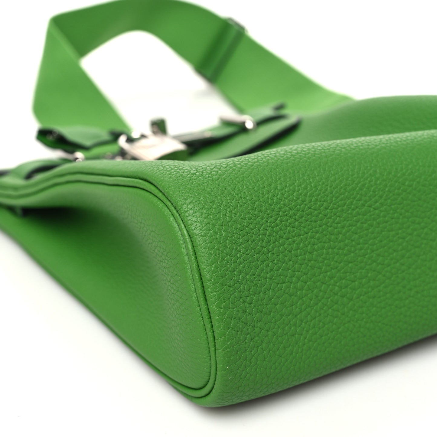 Togo Hac A Dos PM Backpack Vert Yucca