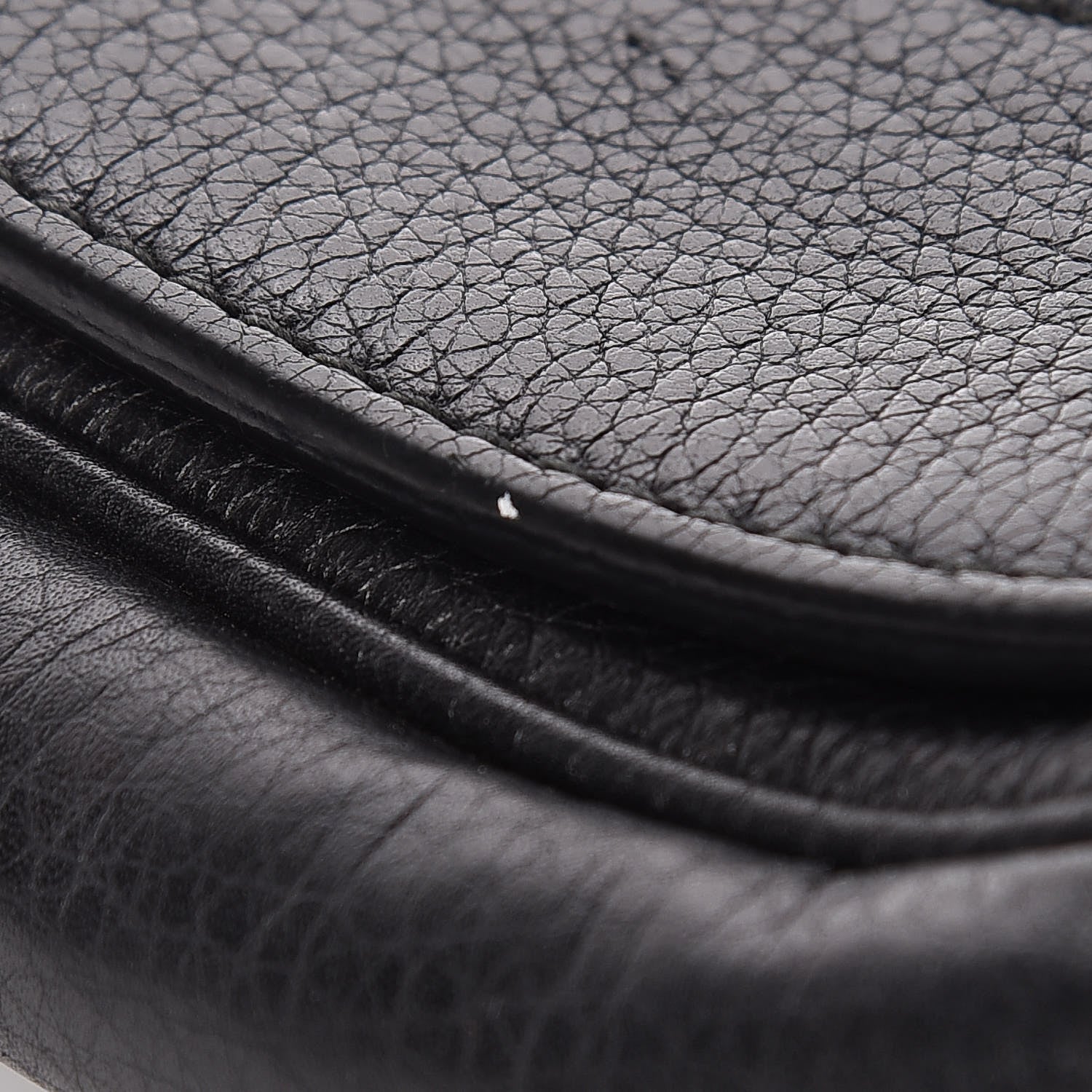 Gucci Pebbled Calfskin Small Soho Flap Crossbody Black 10 of 10