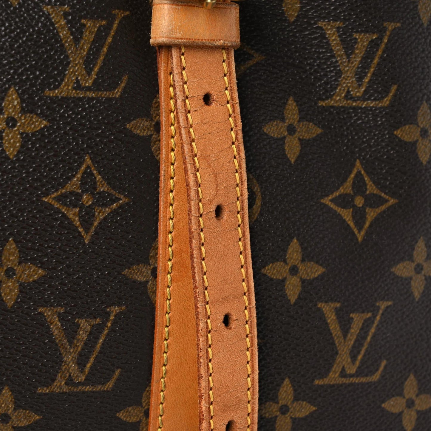 Monogram Bucket 27