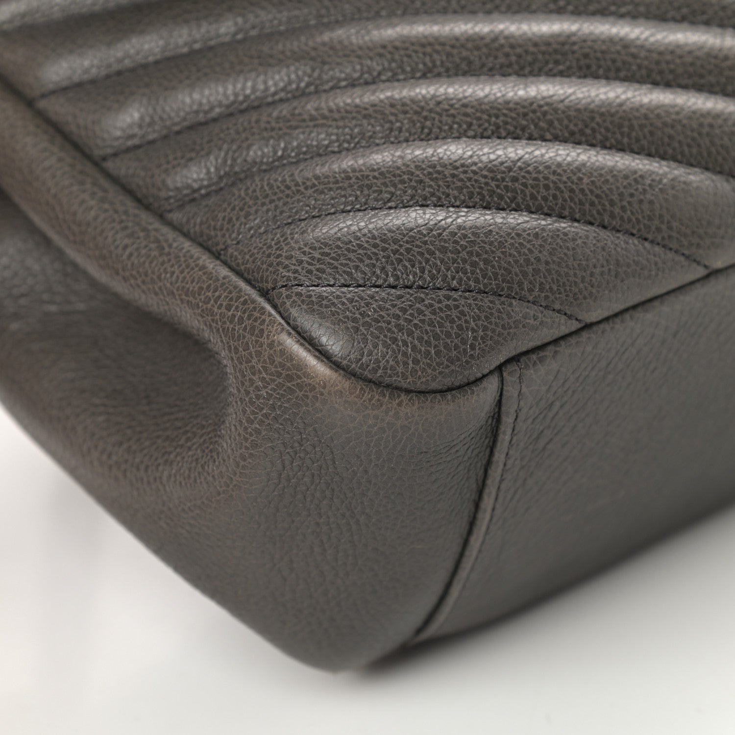 Saint Laurent Calfskin Matelasse Chevron Monogram Large College Satchel Light Coal 9 of 18