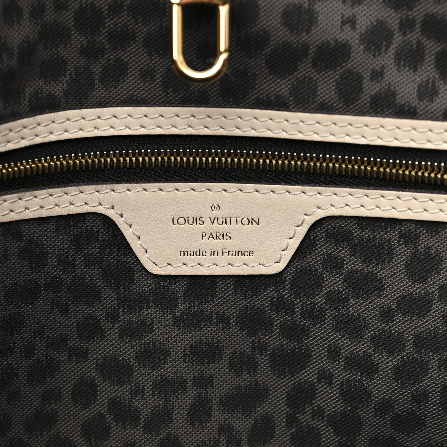 Monogram Giant Wild at Heart Neverfull MM Creme