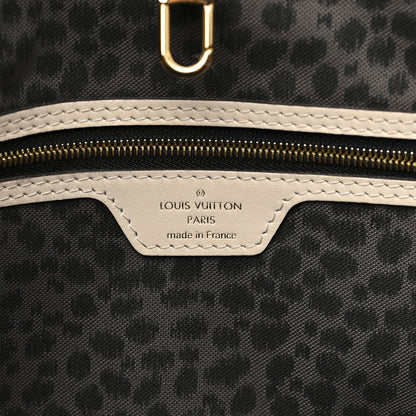 Louis Vuitton Monogram Giant Wild at Heart Neverfull MM Creme 7 of 11